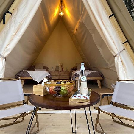 Husaak Glamping Hotel Al-Ula Kültér fotó